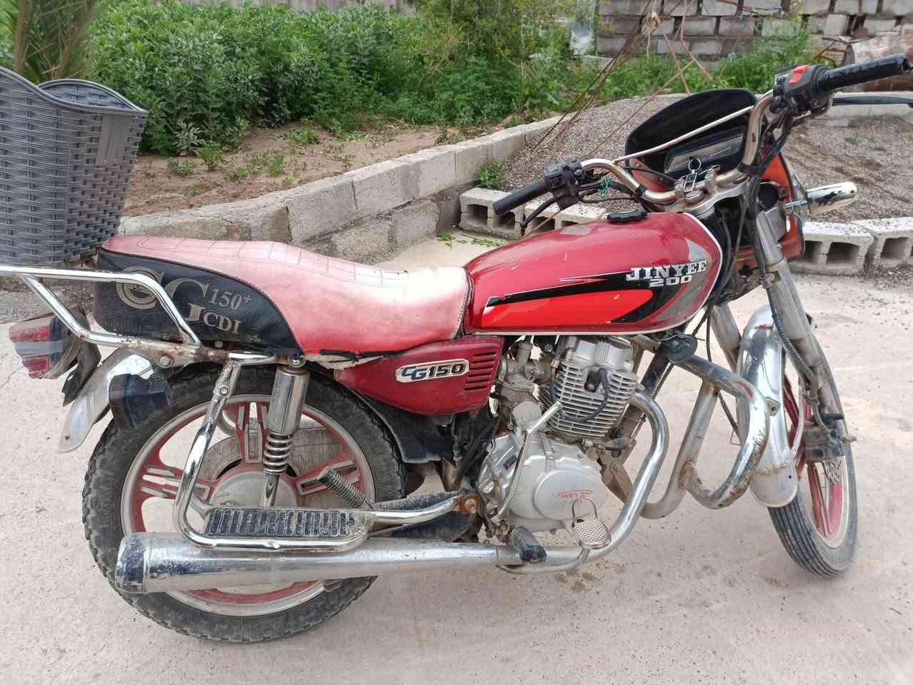 السلام عليكم موطور جني كله موديل 2021 

محرك ما مفتوح 

ماكو بخار ماكو دخان

كهربائيات شغالة

السعر 400 و بي مجال 

للإستفسار اتصل ***********
