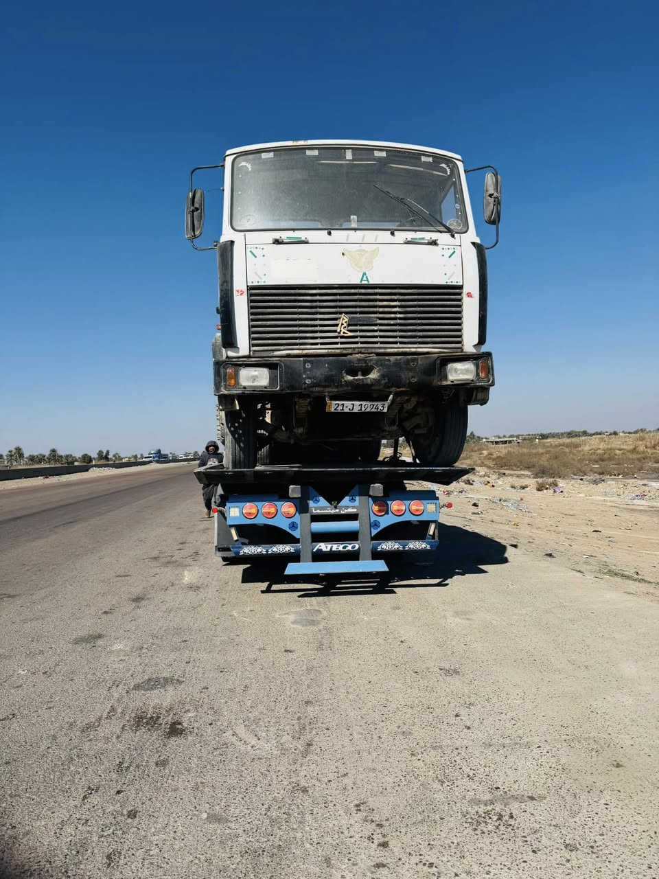 كرين لاجره لنقل جميع السيارت والمعدات الثقيله *********** داخل وخارج كربلاء
