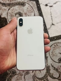 آيفون X • ٢٥٦ • بطارية ١٠٠