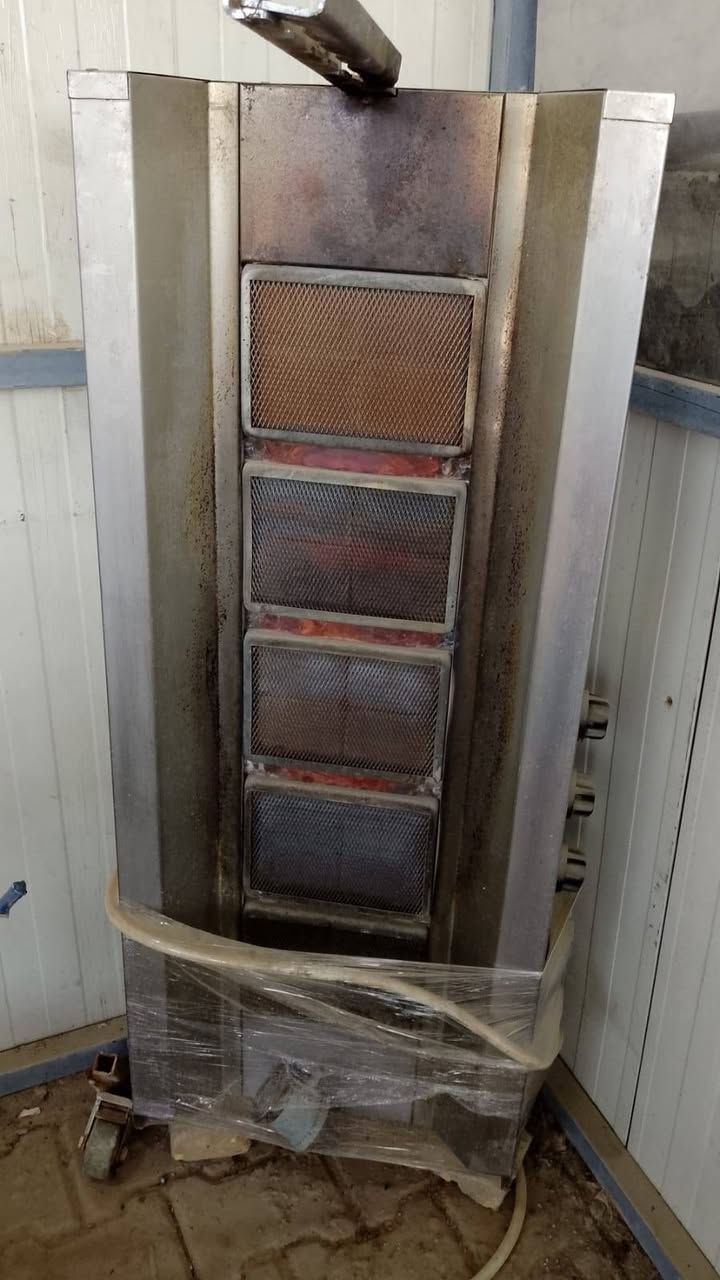 اغراض مطعم  متكاملة للبيع
***********
