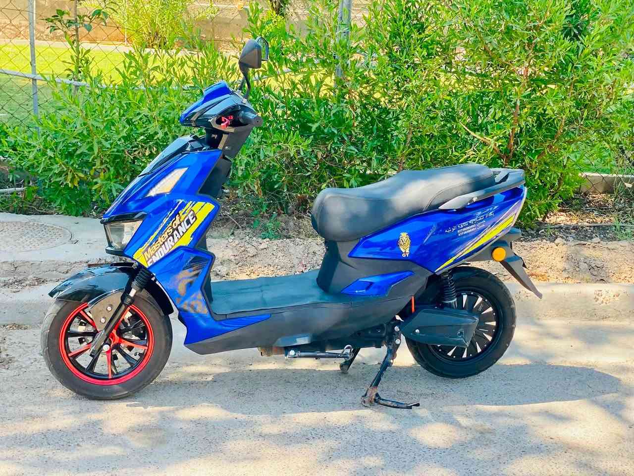 دراجه سكنس شحن GT حسن وحسين 2025
6 بطاريات زينات ع الفحص 
تمشي 50 كيلو بالشحنه الوحده 
ملف 2000 
3 نمر سرعه سرعتها 70 حقيقي 
بيها نظام بك ( الرجوع للخلف )
بيها بارك 
نظافه 90‎%‎
سويج 2 بصمه 2 
سعر 580
مكاني اليرموك 
رقمي ***********
