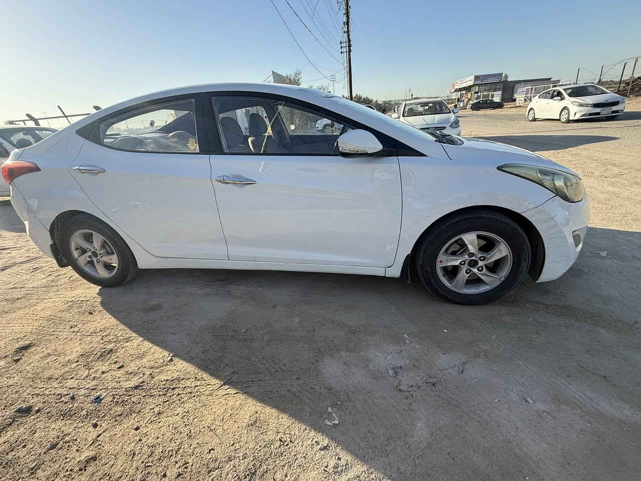 النترا ٢٠١٢ رقم أربيل وكاله بأسمي مكينه ١٦٠٠ لا تبخير ولا تنقيص جاهزة من كلشي حداديه تبريد تخم تاير السياره مكفوله من الضربة والصبغ والتبديل فقط باردات بسيطات السعر ١٠٥ وبيها مجال للاستفسار ***********
