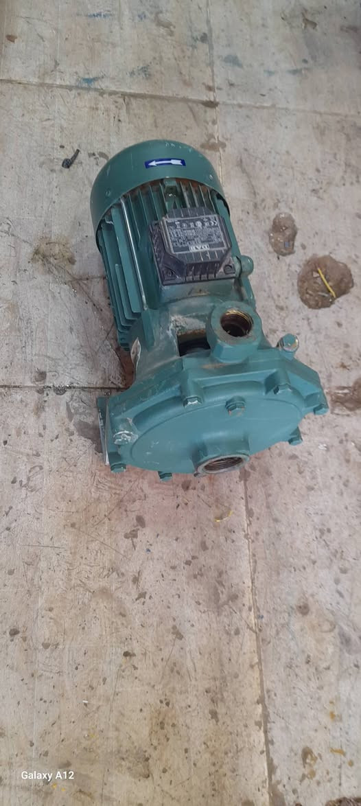 مضخه ايطالي ٥ حصان دورة ٣٠٠٠ ثري فيز، دبل بشاره،،انج ونص في واحد انج ،،اربيل، ،*********** ,,توصيل مجاني جميع المحافظات
