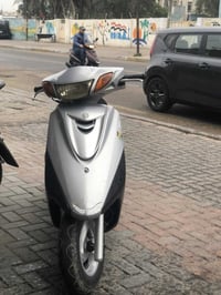 دراجه اكزز لبيع دراجه حلوه مكينه  كفرات شوفت عينك سعر 750 وبيها مجال م...