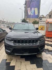 جيب لاريد 2025 دخول حديد حره بسمي داخله  السياره بيه شفتات ستيرن ورادا...