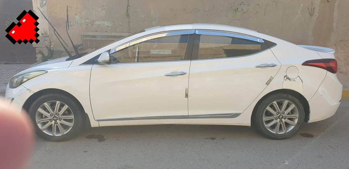 السلام عليكم
هيونداي النتراى 2016 ابيض بغداد  خليجي مكفول بيه طلقة ما نافذة في تكمة السائق وتكشير كد شبر في الصندوق 

باقي السيارة مكفول 

المواصفات المعروفة تحكم استيرن جهتين مانع انزلاق

كامرة خلفية حساسات السعر (126) 

مكان السيارة 

الحسينية الراشدية


**إذا كنت صاحب هذا الإعلان وتريد حذفه لأي سبب، رجاءا أرسل رسالة إلى الدعم الفني**