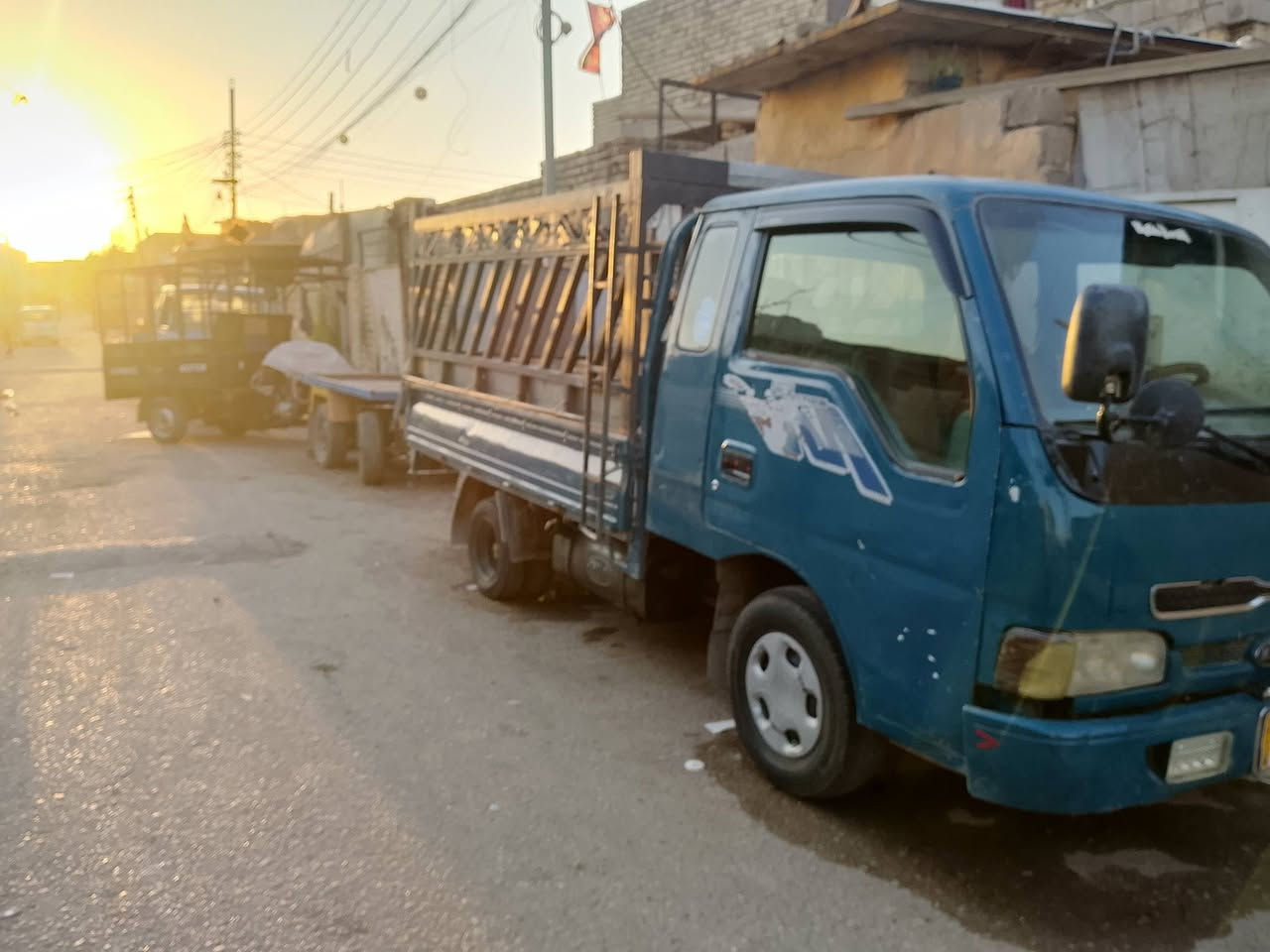 السلام عليكم فنتيره 98  للبيع مكينه واكسن بحاله جيده وشواصي نظيفه راعيها الشرعي متوفي السعر 45 ورقه وبها مجال مكان بغداد الفضيليه رقم التواصل‏‪***********‬‏
