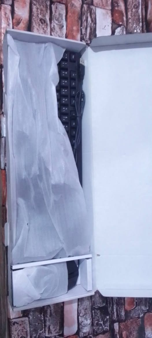 كيبورد وماوس سعر 10الف ما مستخدم


**إذا كنت صاحب هذا الإعلان وتريد حذفه لأي سبب، رجاءا أرسل رسالة إلى الدعم الفني**