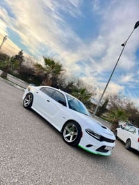 جارجر RT • V8 ٥٧٠٠ • رقم اربيل