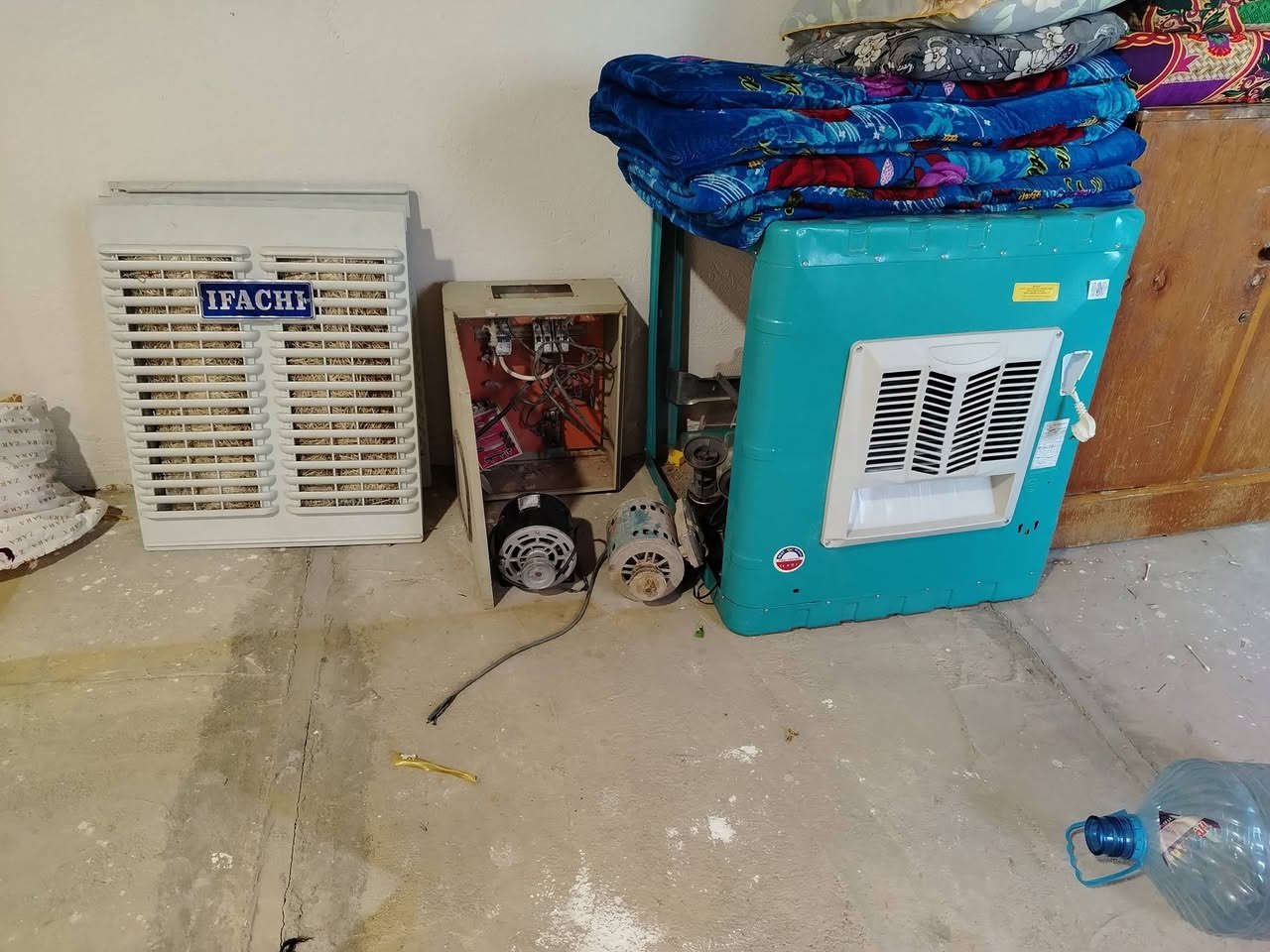 كربلاء حي الميلاد
مبرده جديده ممستخدمه
واتربم عدد 2 يشتغلن
ماطور مبرده عدد2 ماعرفهن يشتغلن او لا 
بورد كهرباء وبيه جوزات
بوفيه
غساله بس تنشيف اكو خلل بنضام الغسل ماعرفه
كلهن 125الف اجانه رمضان وريد اسوك


**إذا كنت صاحب هذا الإعلان وتريد حذفه لأي سبب، رجاءا أرسل رسالة إلى الدعم الفني**