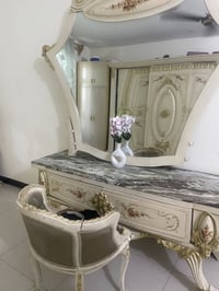 غرفة نوم • أثاث • للبيع