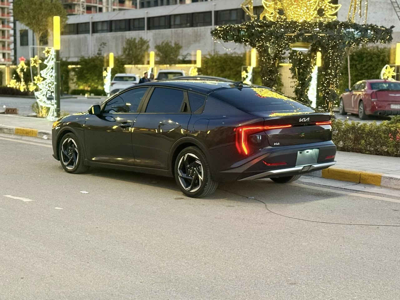 السلام عليكم
كيا K4 Ex 2025  بدون رقم  ماشية 19الف 

المواصفات : بصمة / هندبريك دكمة / شاحن وايرليس / لايت LED  / مكينة 2000 دوش سمارت  / شاشة كبيرة متصلة ديجتال و360  درجة / اوتو هولد / LED امامي وخلفي / قيادة ذاتية / كامرة دوارة / رادار تعديل مسار / اوتو بريك / رادار جانبي / مود درايف / تحكم ستيرن / كروس سرعة /مانع انزلاق / بلوتوث / اواكس / USB /شحن لاسلكي / نظام ترحيب /تشغيل عن بعد / بيها بنيد فقط /تضليل الجام ينشال 

‎للتواصل والاستفسار : 

العنوان بغداد العامرية 

***********
