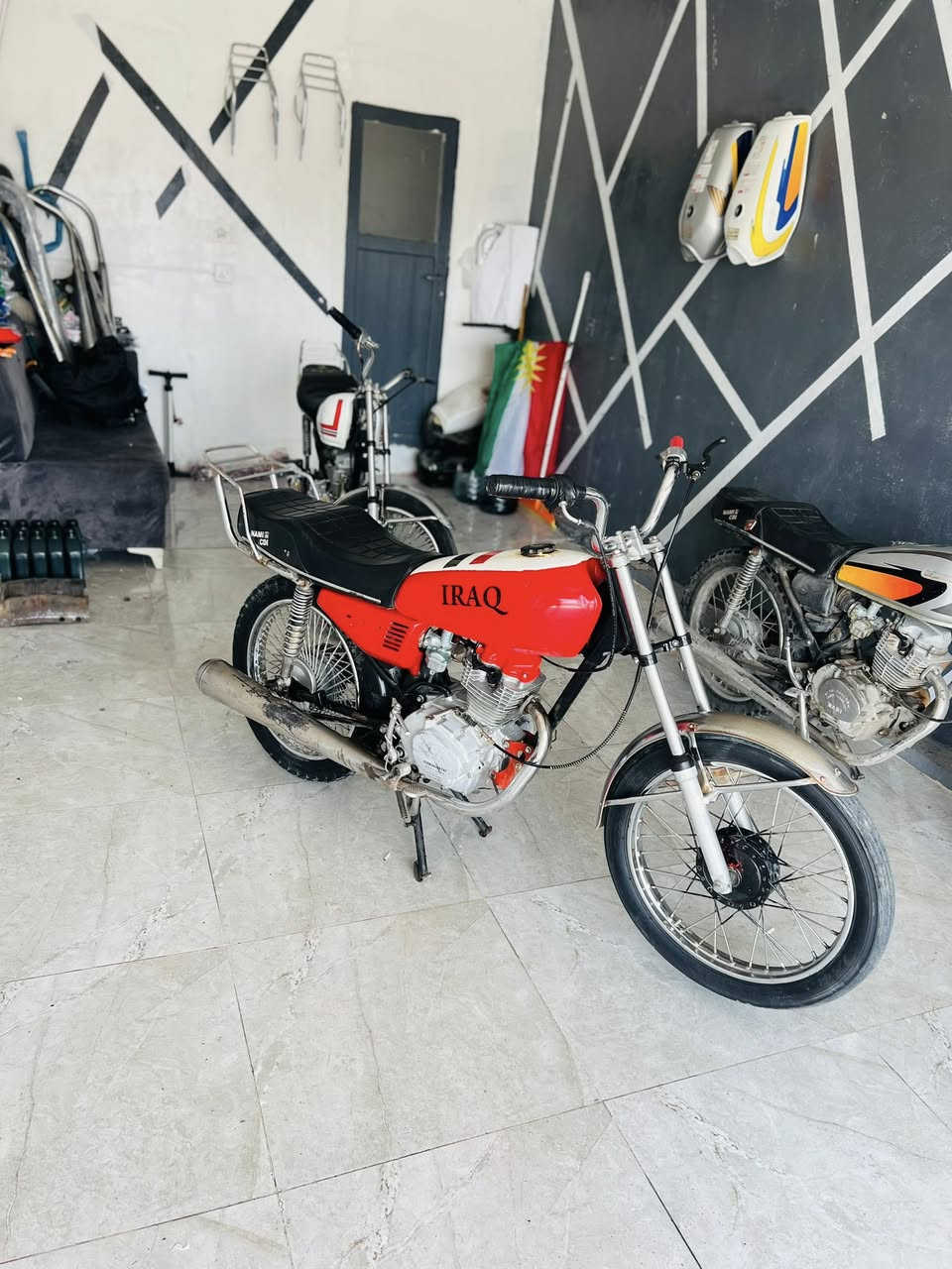 بؤ فرؤشتن و گؤرينه وه Taigar 2021 مه كينه كه پس كامل كاره بايي فول سه نته ر به شه رتي 4 كه پس پيش بكات كامل ئيراقيي زور زور جوانه زور به قه وه ته ماله كه دياره سعري 350 و معامه له شوين سليماني *********** ده ستت خوش ئه دمين
