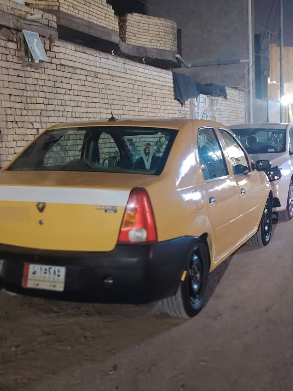 سلام عليكم رينو لوكان للبيع
موديل ٢٠٠٩ كفاله عامه
رقم بغداد سياره بس هلاات مصلحه
مكينه كير جديد
حداده جديد سياره علا أيدي
تخم تاير جديد باتري
رقم ***********
مكان كربلاء المقدسة
سعر ٣٨ بيه مجال
