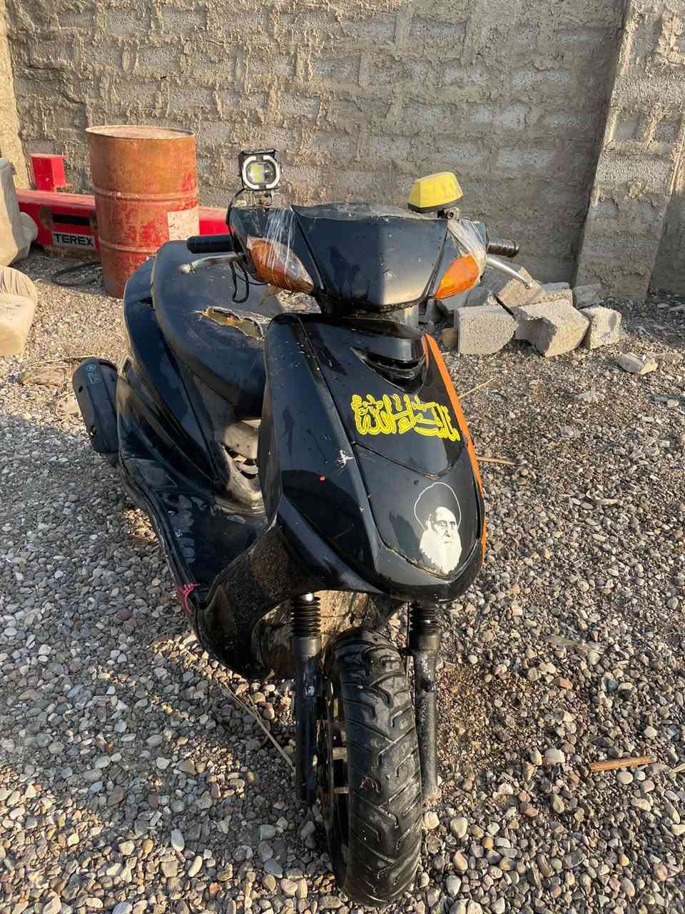 ب٢٠٠
طافيه 
***********
