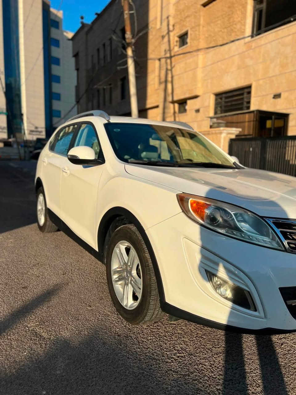 سيارة GS5للبيع موديل 2016 محرك 2000 اللون ابيضّ ماشية 142000 حساسات خلفي تحكم استيرن مكفولة محرك وكير بلادي نظيفة جدا توجد ملاحضات بسيطة بارد بسيط وخدوش تم معالجتها مكفولة من الضربة اطارات صدر كلة جديد السعر 85  ورقً للتواصل الاتصال على الرقم ***********  فقط اتصال غير متواجد
