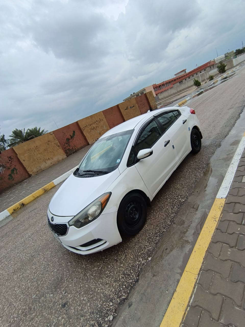 السلام عليكم فورتي 2015 أمريكي حادث جاملغ وبنيد بدون دواخل جاملغ أيسر صبغ بدون دواخل شرط  سيارة بدوان دواخل ليبل واحد رقم كربلاء ألماني  سيارة جاهزة مكينه كير حدادي تخم تاير مكفول  شاير بالمري تحكم ستيرن ثلاثة  انظمه قياده محرك 2000دوش المرغوب سيارة جاهزة ومال جناي تبريدثلج العنوان كربلاء السعر97وبيهامجال بسيط ***********
