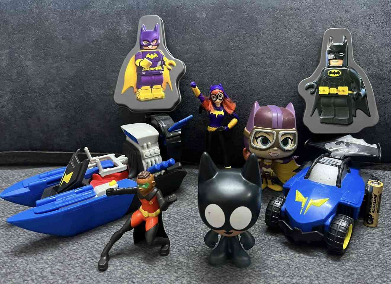 مجموعة باتمان سعر المجموعة 20 الف 
توصيل بغداد 5 الاف


**إذا كنت صاحب هذا الإعلان وتريد حذفه لأي سبب، رجاءا أرسل رسالة إلى الدعم الفني**