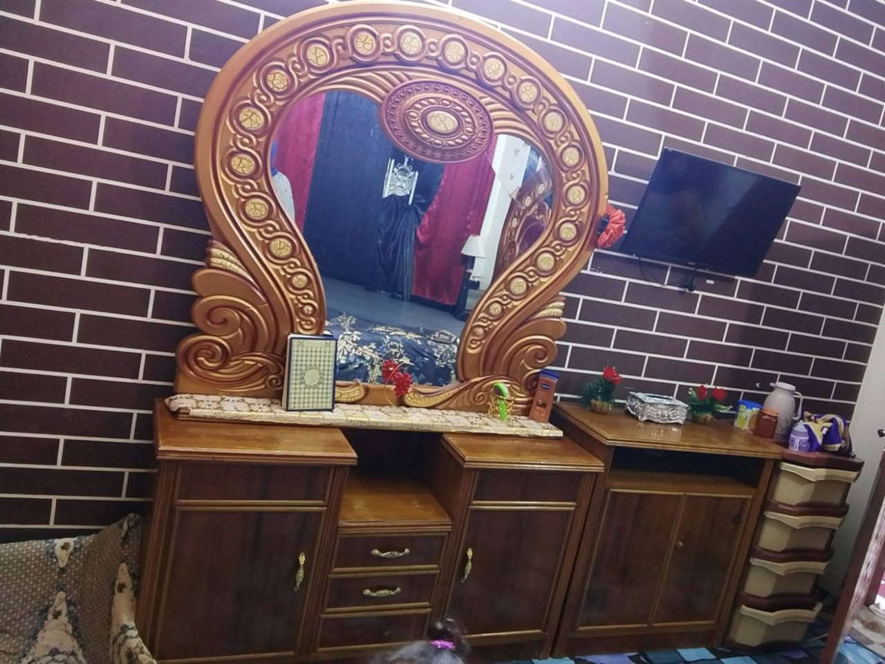 للبيع 
غرفه نوم سوكي سعر ٨٠٠ 
الكنتور حطاطه سعر ٤٥٠ 
بوفيه حطاطه ١٠٠ 
وبيه مجال ع خاص 
المكان الفلوجه حي السكنيه
*********** بي اوتساب
*********** للإستفسار
