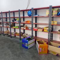 للبيع رفوف محل 10 رفوف سعر الرف الواحد 40 الف   الاتصال /  ‏‪078079435...