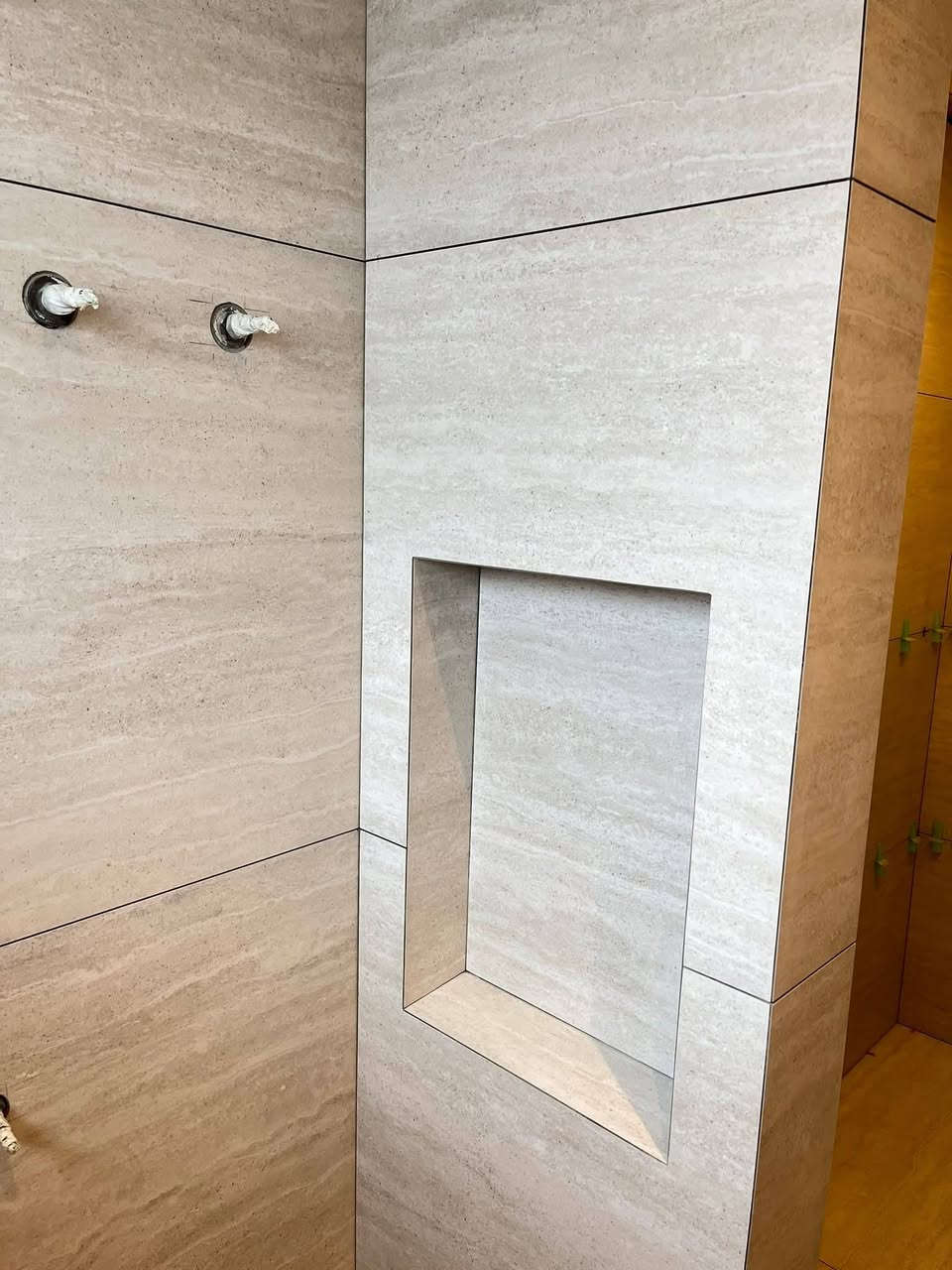 شغل درجئ.اولئ تجي شوف بعينك جداري 8 ارضي ***********
