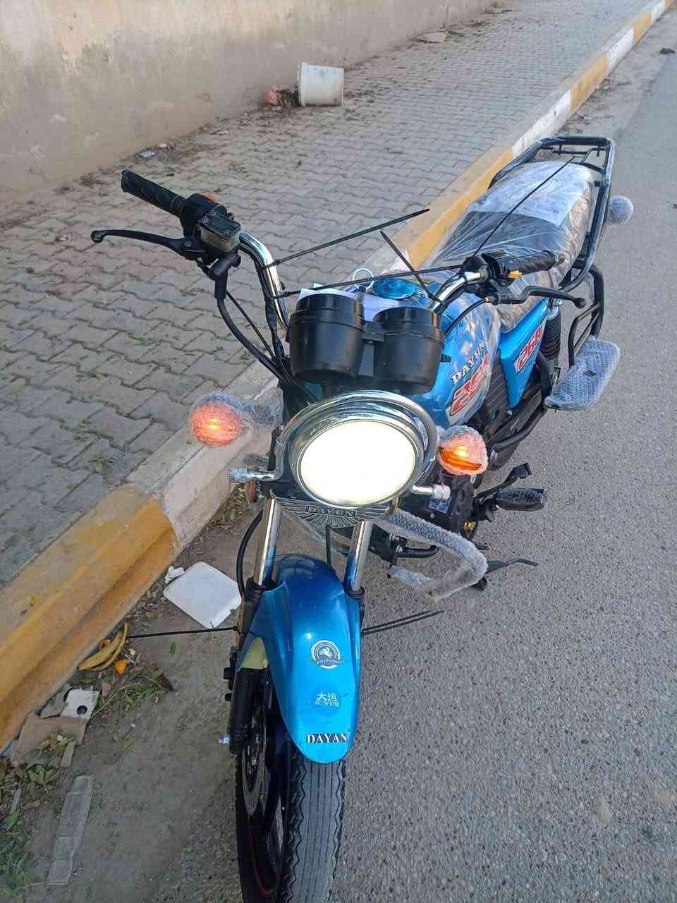 دايون مديل 24 مكينه 200 كتابه حمره سويج سجينه اوراق سكنر دراجه نضافه شوفت عينك فول كهربائيات فول برغي مامفتوح بيهه مكفوله من كلشي سعر مليون 50 الف ***********
