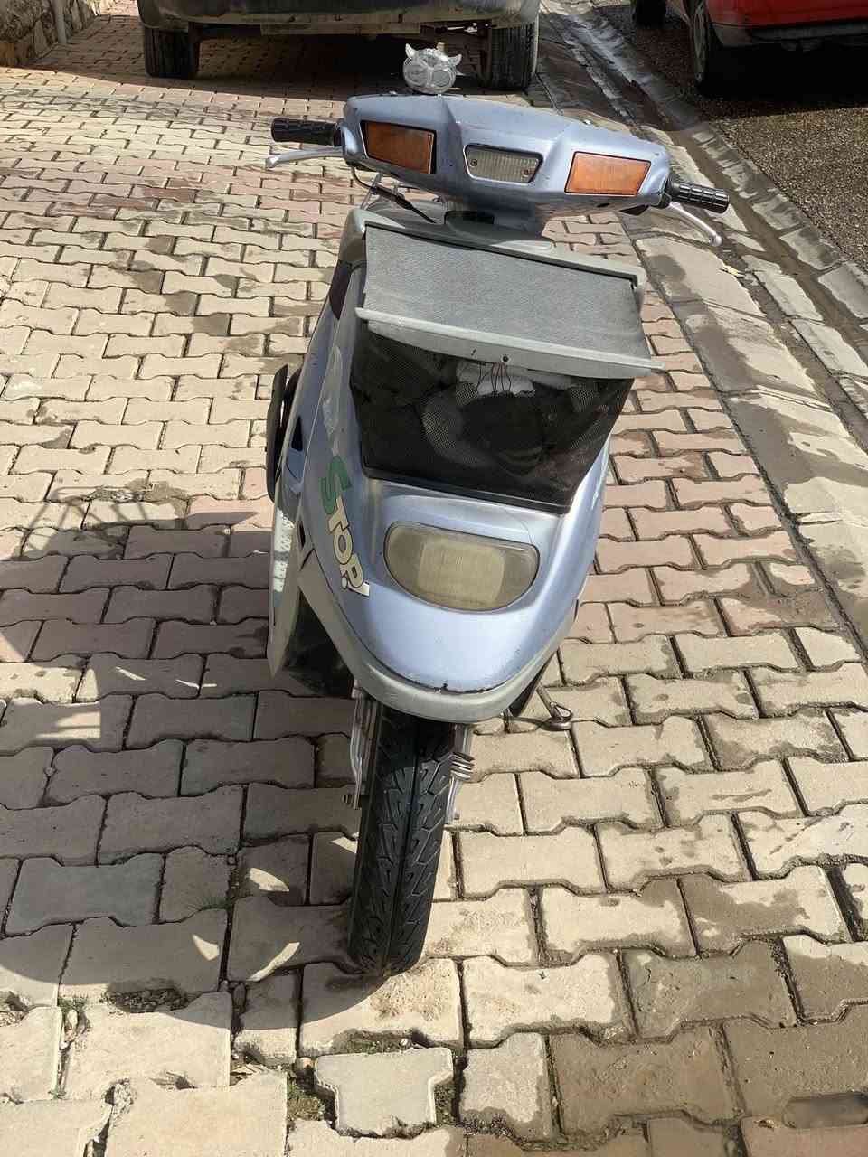 سلام عليكم للبيع ياماها دراجه ماشاءالله عليها شلع معدل فولل  زوج كلجات جدد مشوده عليها وزوج تايرات هم جدد عليها. دراجه ربع دينار نقص مابيها  دراجه حيل نضيفه لات شغال كيج شغال. وضفيره كامله مكمله جيب باتري وربط  تسحب دهن من الدبه ميحتاج تخبط الها صوتها ناعم شاصي كفاله لاكسر ولا بي عيب  دراجه بدوه اي عيب سعرها ١٦٠وبيها مجال للشراي يتفضل خاص اخليك على عيني  مو شراي لاتتعبني وتنطي كلام وما تجي


**إذا كنت صاحب هذا الإعلان وتريد حذفه لأي سبب، رجاءا أرسل رسالة إلى الدعم الفني**