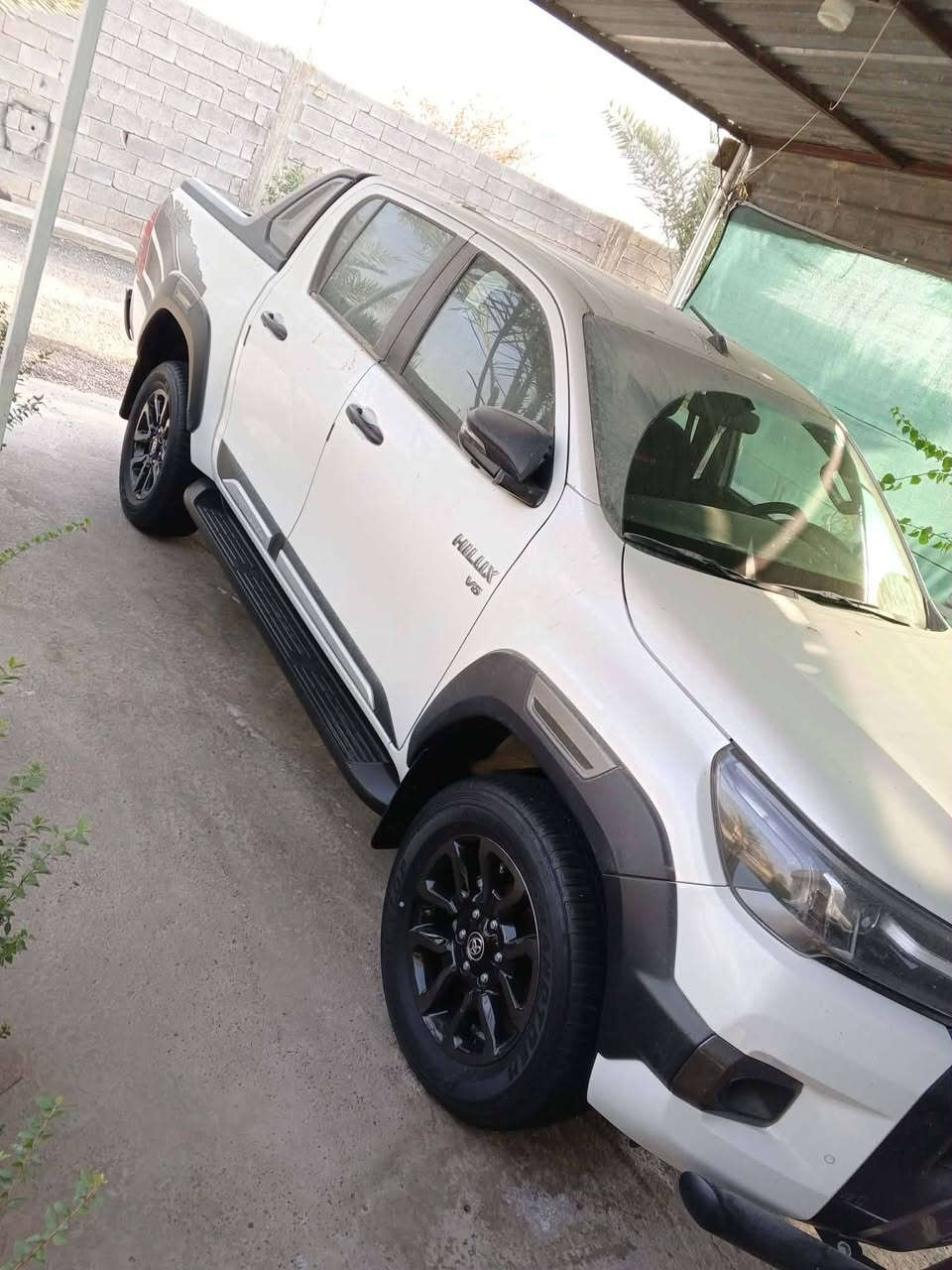 ادفنجر ٢٤ ماشي ١٣ الف رقم بغداد بسمي مكفول كفالة عامة ***********
