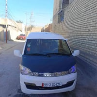 سياره جنبي حرة موديل ٢٠١٤ السياره بيه طخه فوك الربع الورة صغيره ممبينه...