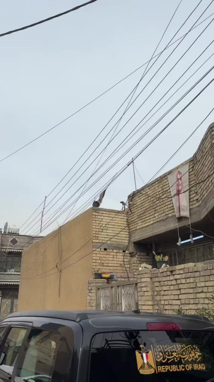 🚗 للبيع: دوج نيترو 2008 بحالة ممتازة
🔹 السيارة: Dodge Nitro  
🔹 الموديل: 2008  
🔹 الحالة: نظيفة جداً وجاهزة للاستخدام  

✅ المواصفات:
- صبغ حزام فقط (بدون أي حادث)  
- محرك جديد (مشدود قبل سنة)  
- تعمير كامل وجاهز  
- كير ممتاز  
- تبريد ثلج (ما يشتكي من حرارة)  
- كهربائيات كاملة وشغالة 100%  
- تايرات جديدة (صار شهر من مركبات)  

🚘 ما تحتاج أي صرف، استلم وامشي  

📍 الموقع: بغداد  
📞 للتواصل خاص أو اتصال  ***********

⚡ للجادين فقط
