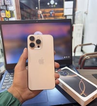 آيفون ١٦ برو ماكس • ٢٥٦ • بطارية ٩٢