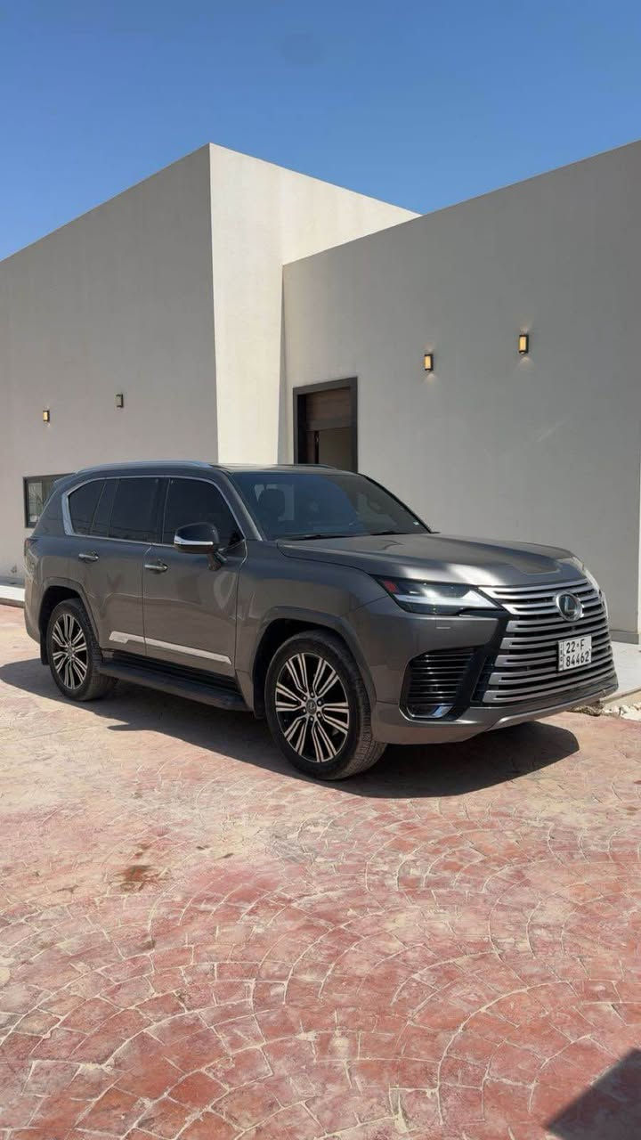 لكزز  LX 2023 بلاتينيوم 

رقم اربيل تحويل مباشر 

مكفولة كفالة عامه مغلفه ppf 
 كفاله من جكت البره وضع الشركه 

جكات فول مواصفات توين تيربو 
اعلى مواصفات باللكزس

استخدام شخصي ماشيه 39 الف فول مواصفات 
سياره مضلله بيه موافقه 
وشادله وياله مال 25 تريد ويله موجود 
مكان السيارة بغداد العطيفية 

السعر : 120 يعني 12 شدة 
وبيها مجال بسيط للشراي 

للأستفسار : ***********
*********** بغداد, العراق
