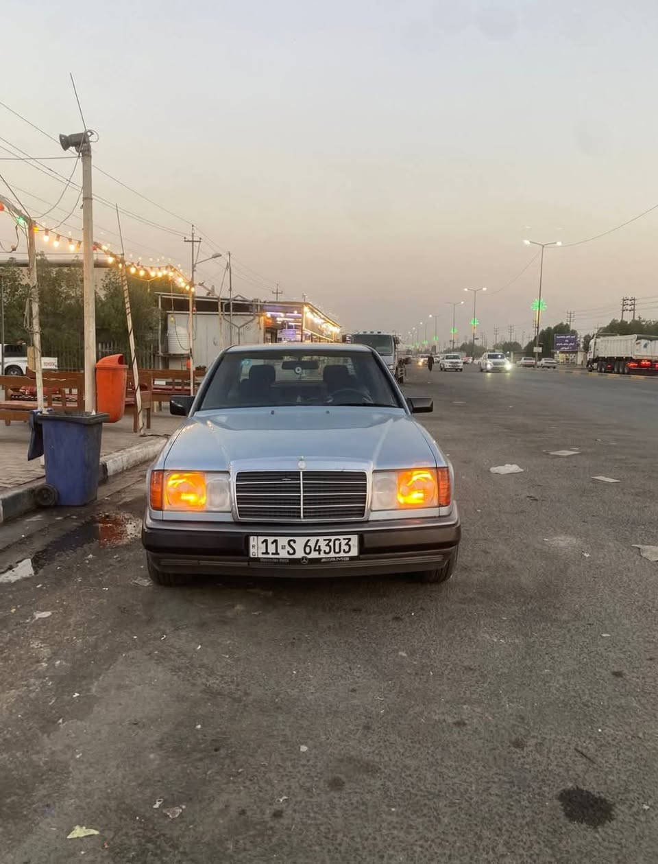 السلام عليكم للبيع مرسدس البيع موديل 1990سنويه بل2027تنتهي السياره بسمي رقم بغداد السعر(65وبيه مجال)المكينه ابلاديه عنكبوت القواعد سليمات حداديه 100‎%‎للاسفسار ***********📞📲مكاني بصره الدير
