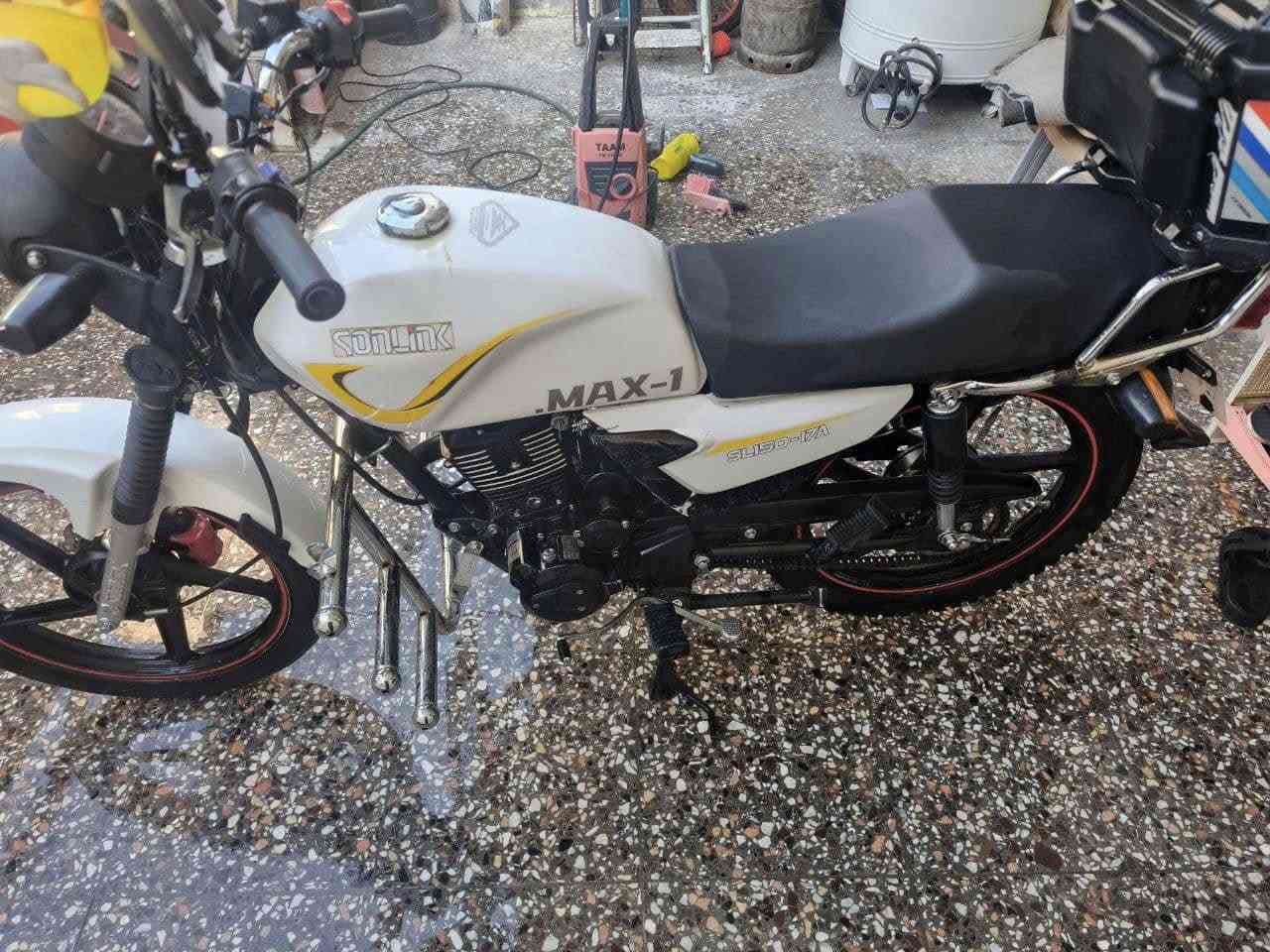 دراجه للبيع نظيفه ڪَلـش والشرح للفيديو وأي استفسار عل هذا الرقم ***********
