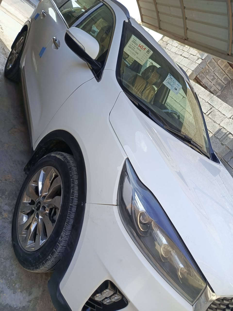 السلام عليكم سورنتو موديل 20 خليجي رقم بغداد تحويل مباشر 7 راكب 6 سلندر  3 قطع تبريد شاشه كبيره 4 وضعيات قياده وبيها هوايه مواصفات  ماشيه 117 حقيقي تخم تاير الاسبير ما نازل كير ومحرك بلادي بيها ربع دعاميه الخلفيه صبغ وربع جاملغ خلفي وبيها بارد قليل بالبنيد السعر 24.500 وبيها مجال هاتف ***********
