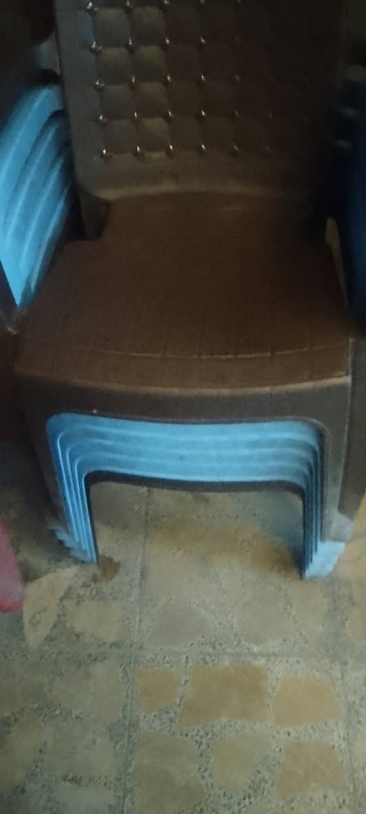 للبيع للبيع قيم واخذ  عدد ١٦ كرسي


**إذا كنت صاحب هذا الإعلان وتريد حذفه لأي سبب، رجاءا أرسل رسالة إلى الدعم الفني**