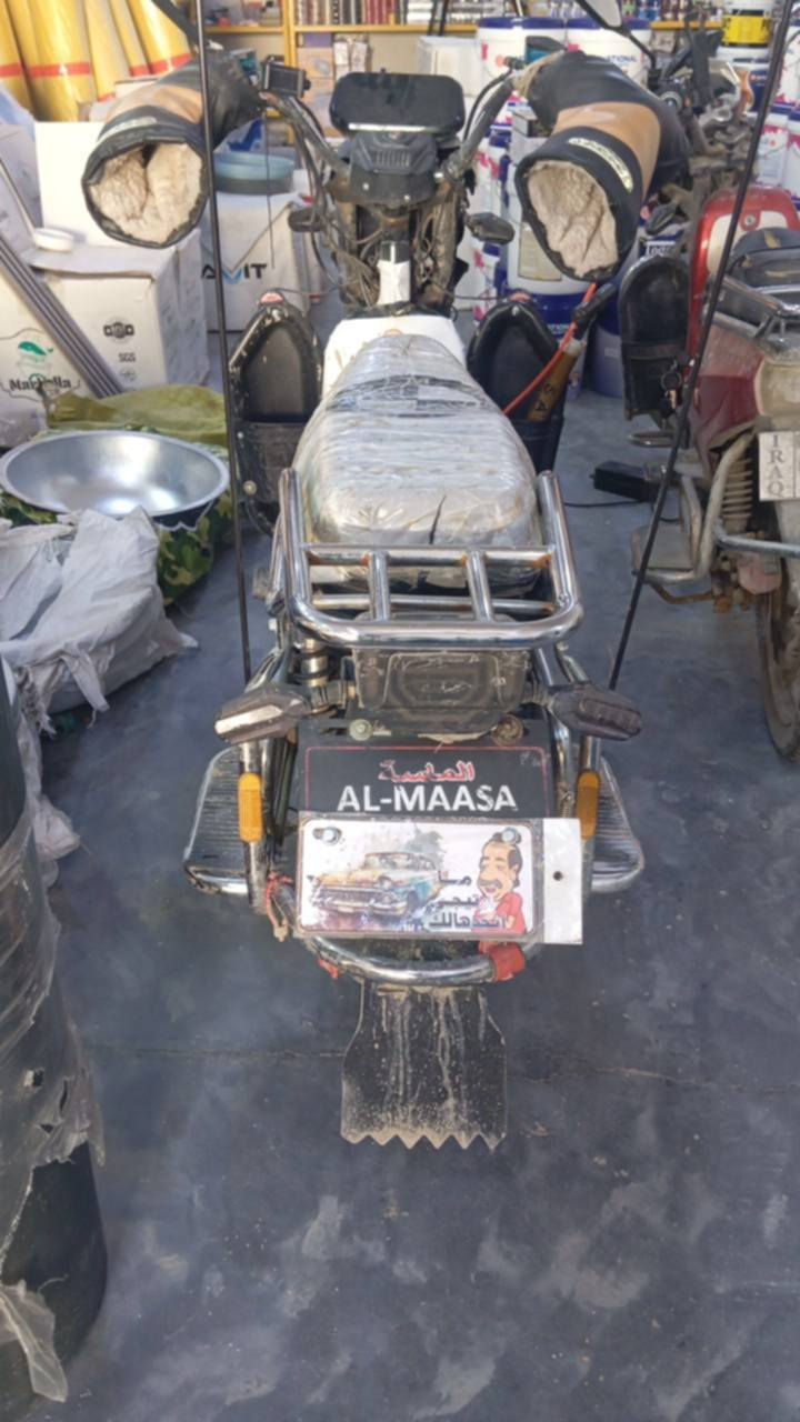 السلام عليكم عندي دراجه جبلي للبيع بطارياتهه جديده والسعر 400قفل قفل👍الرقم ***********
