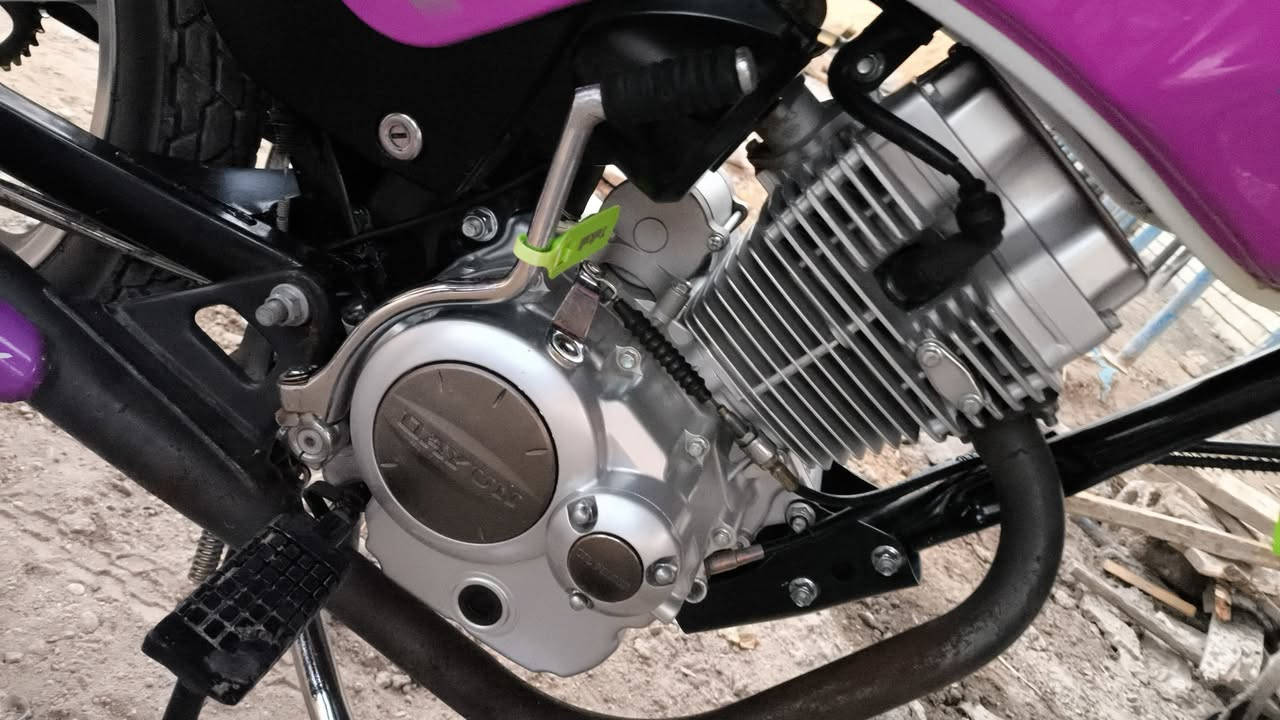 السلام عليكم شباب دراجه للبيع موديل 23 كلك ***********
