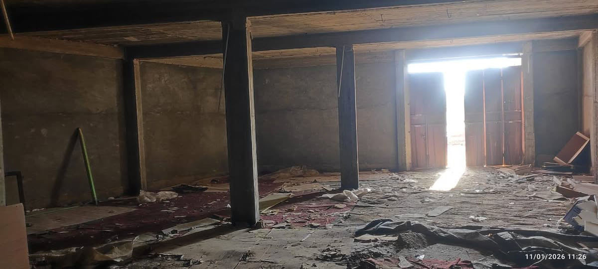بناء زراعيه (للبيع أو للأيجار)مكان مميز ركن ع شارع ٤٠ تجاريه سند ٢٥ تحويل مباشر
الديوانيه حي التقيه الثالثه خلف مازن البنجرجي
للأستفسار أكثر الأتصال على :
***********
***********
