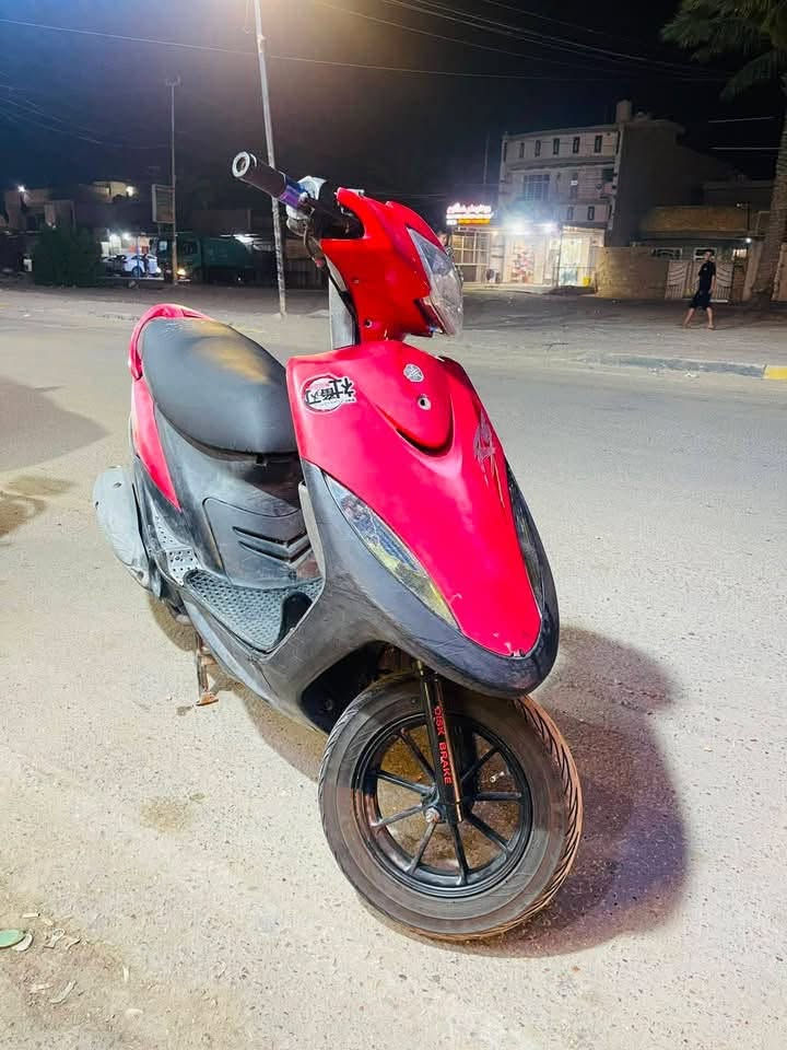 سلام عليكم دراجه ماكس عدله للبيع دراجه نضيفه شوفت عينك دراجه بلاديه كلشي شغال سلف هندر دراجه سعره 600وبيها مجال مكاني تقاطع درويش مال البياع متواجد رصيد واتساب رقمي ***********
