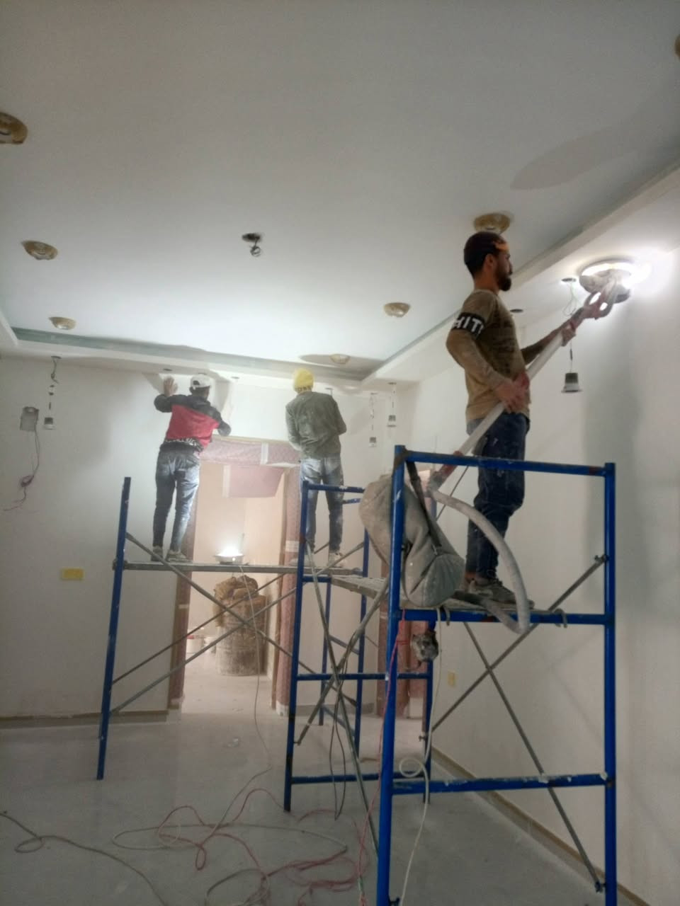 سلام عليكم متابعينا الكرام جانب من اعمالنه عرض خاص سعر متر الجيس كرسته وعمل 20الف بابل لتواصل ***********

