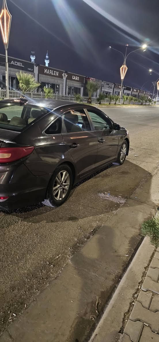 سوناتا وارد امريكي مبدل  بنيد ضرر مكان السبير مديل ٢٠١٧ ماشيه 90الف
***********
