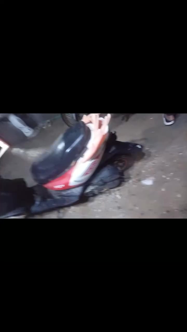 سلام عليكم دراجات للبيع مكاني بصره الدراجات ابيعلك كوم حديد بس الدراجات سابقن شقالات وتاركينهن السعر الوحده 250 وبيهة مجال حك الجيه الرقم الستفسار***********
