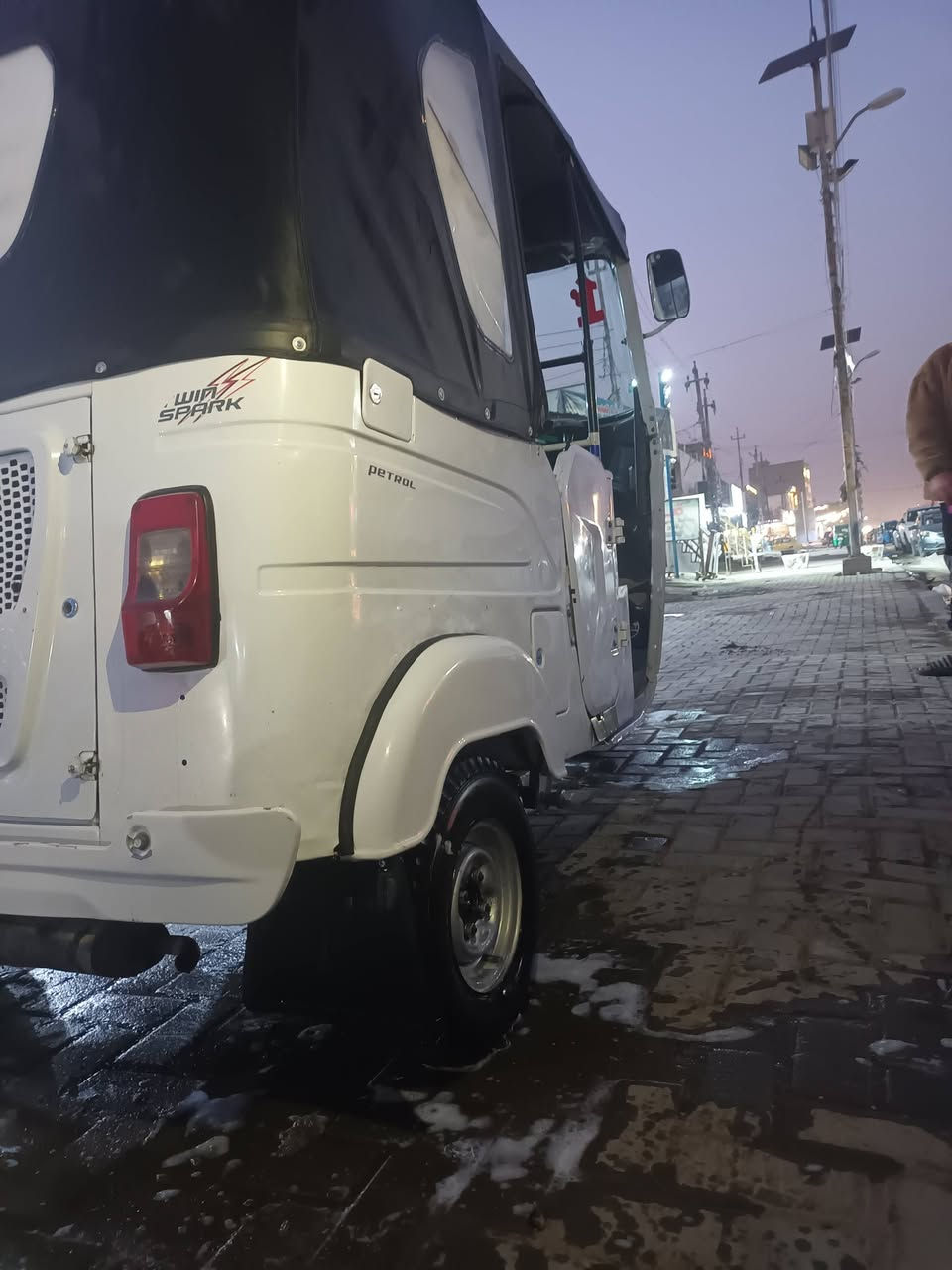 اسلام عليكم تكتك للبيع باجاج 21 تكتك خير من الله كامله مكمله تحويل ثاني يوم هزه كامله رقم بغداد مكلف بالنشر رقم صاحب تكتك مكان الدوره ***********
