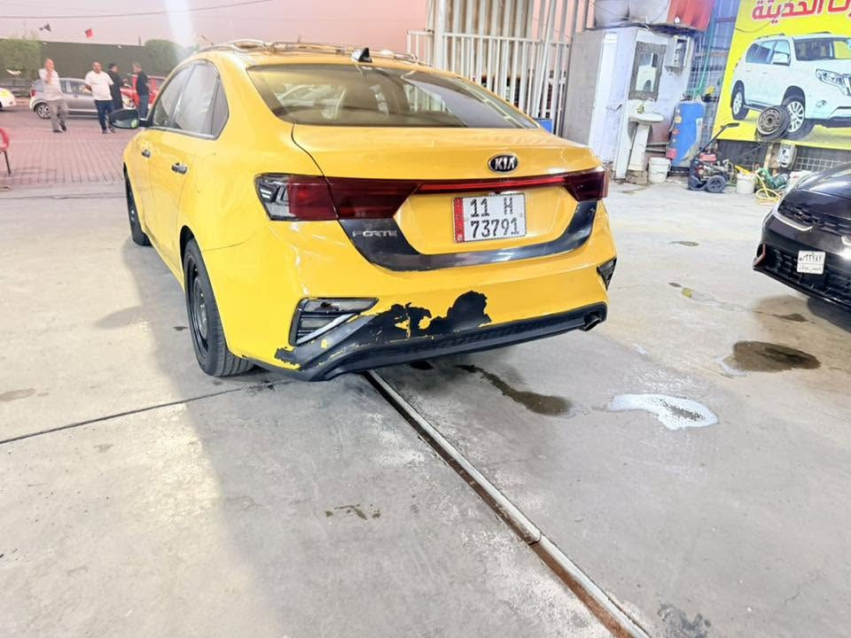 سلام عليكم
فورتي 
مديل /2019
حادث /باب و جاملغ فقط :
عنوان /بغداد /الحبيبيه 
السعر💸 /98 /قفل 
الرقم /***********
