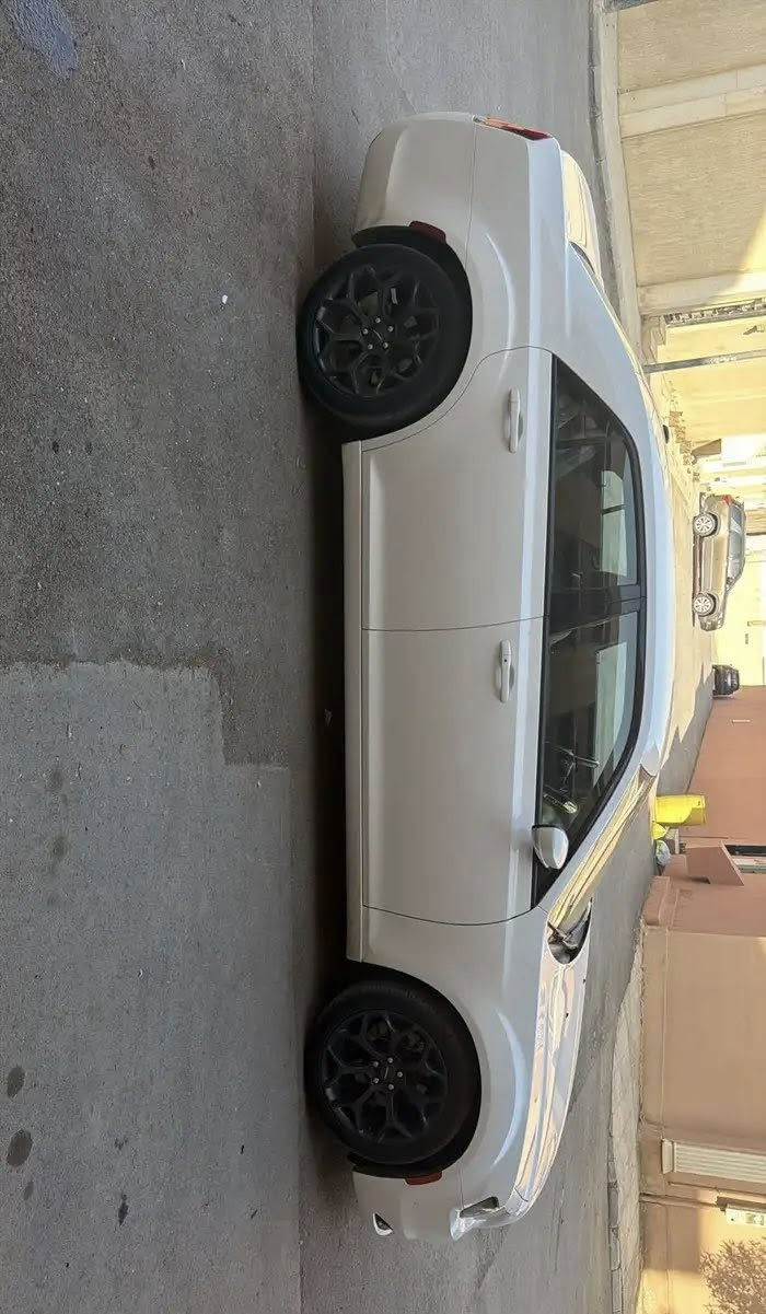 السلام عليكم 
ادوات كلك مكفول من الكص سرقه 

كلايسر اوباما  2021  فول موصفات عده فتحه 

مكفول من سرقه صبغ كص انتربول 

تفاصيل وتساب موجود فقط

***********
