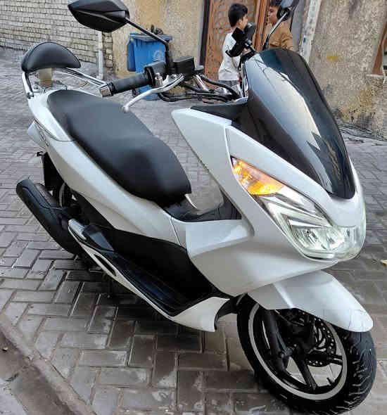 السلام عليكم
بي سي اكس الجيل الثاني

ياباني وارد كوري 

بصمه محرك 125

حساس ازدحام 

حساس استاند

قفل ابريك امامي

دراجه خير من الله مال جناي 

العنوان بغداد مدينة الصدر 

للتواصل ع الرقم 

***********
