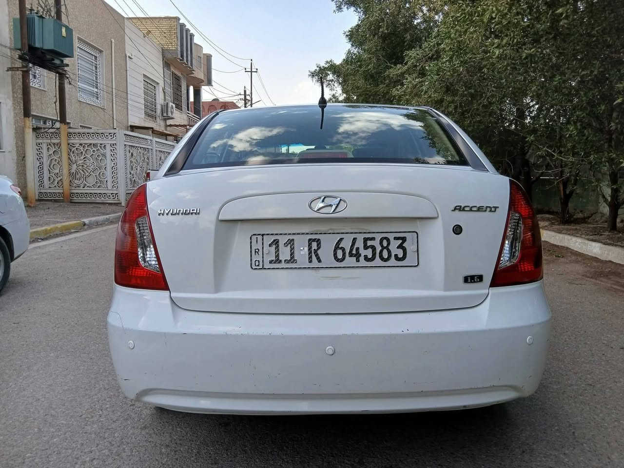اكسنت موديل 2011 السيارة مكفوله من ضربه وصبغ 
وبارد حتى الدعاميات مابيهن صبغ 
رقم بغداد مكان بغداد 

ال💎ــسعـر 85 📮

رقم صاحب ســـيـارة :: ***********

