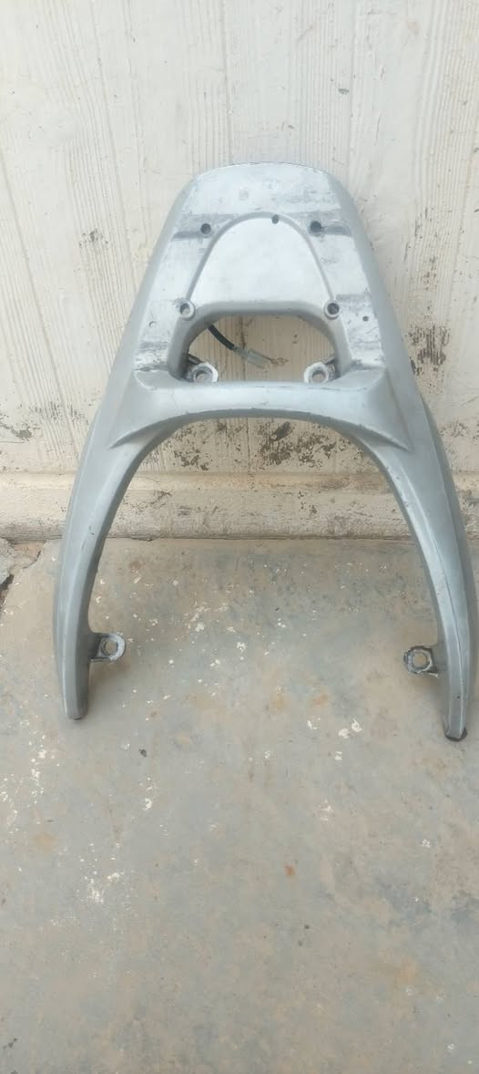 السلام عليكم حبايب عندي هاذا سبايدر مال دراجة للبيع ***********
