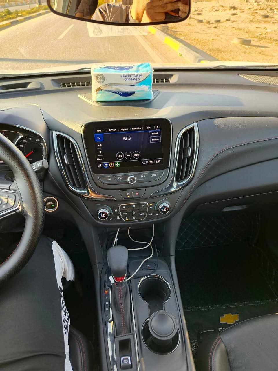 السلام عليكم سيارة كوينيكس مكفوله كفاله عامه موديل 2023 ماشيه 12الف السعر 190 المكان كربلاء حي الساهر ن رقم الهاتف ***********
